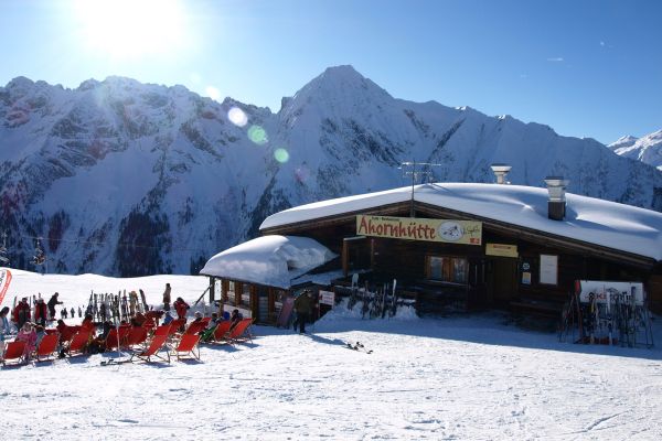 ahornhuette-winter.jpg